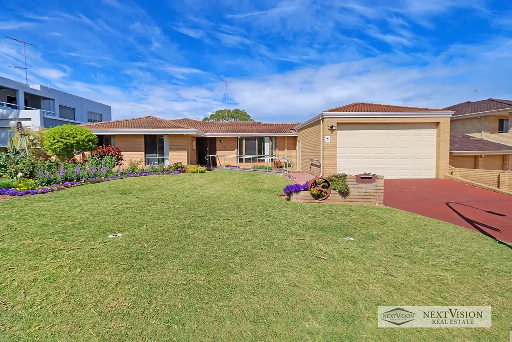 6 Amity Blvd, Coogee, WA 6166