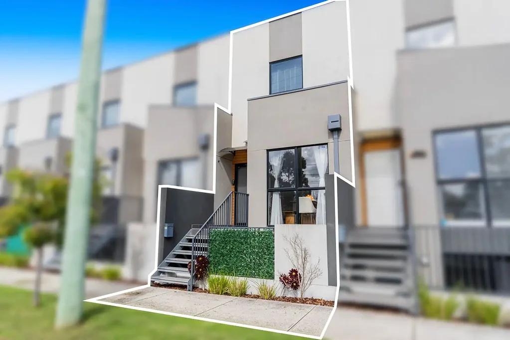 Noble Park 3Kwarto The Brief: Modern 3Bed, 3Bath Living – Steps from Yarraman Station