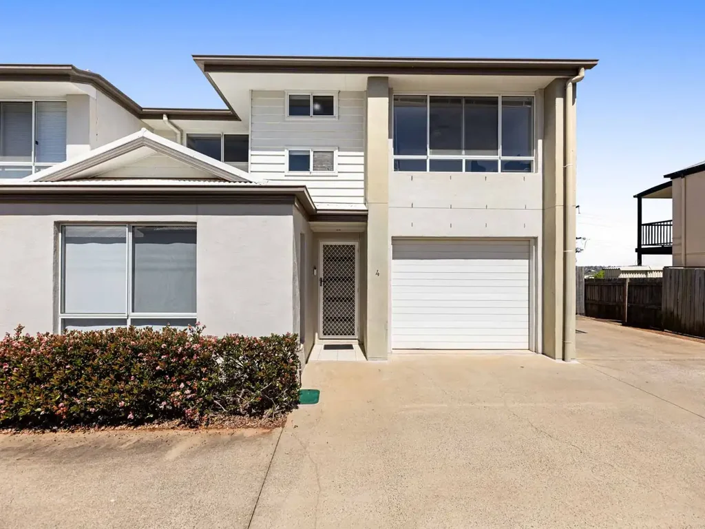 North Toowoomba 2બેડરૂમ Quality North Toowoomba Townhouse Provides Endless Opportunity!