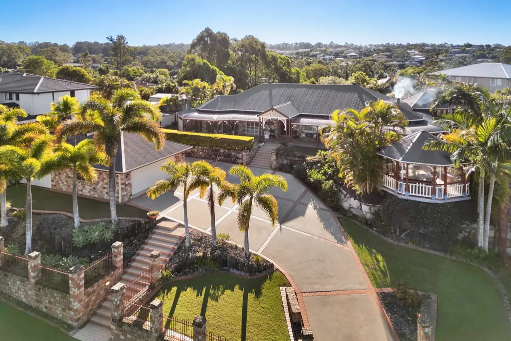 10 Snow Wood Drive, Eatons Hill, QLD 4037