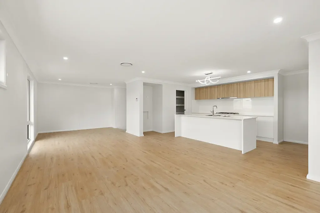 Edgeworth 4Kwarto Brand New Luxury Living in Prestigious Brush Creek Estate