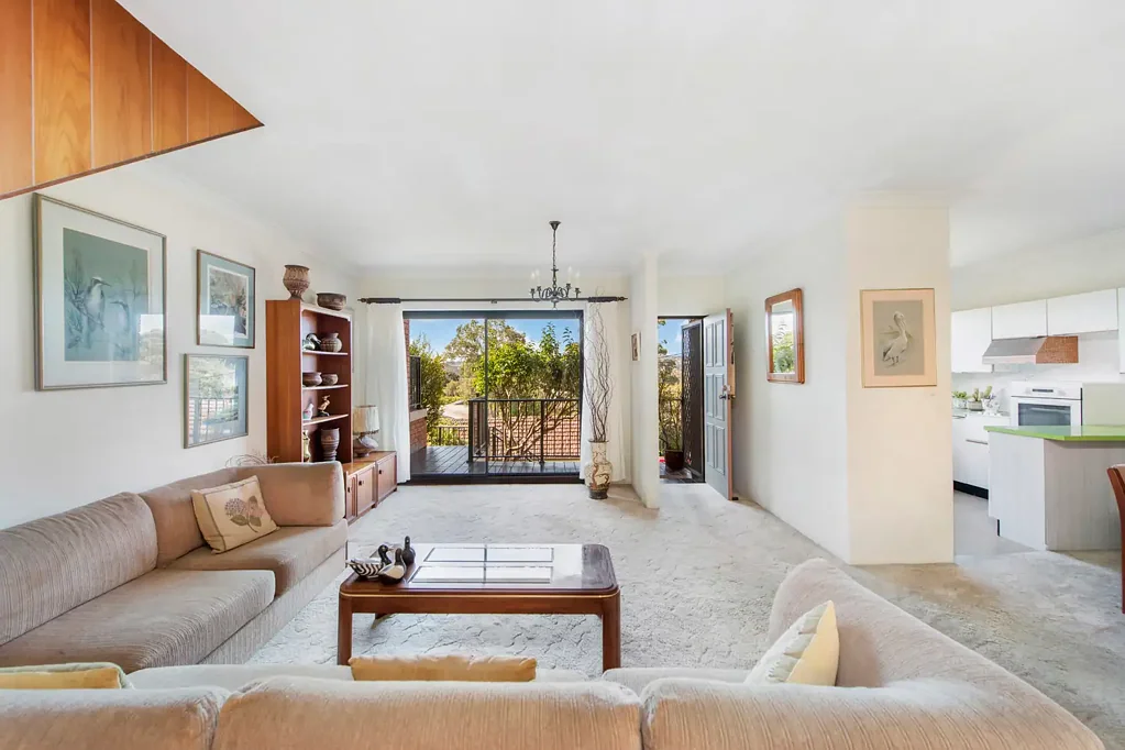 2/10 Arthur Street, Dee Why, NSW 2099