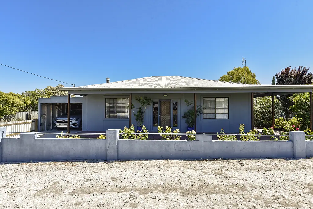 Kingston Se 4Moenga Invest & Earn - Immediate Rental Return