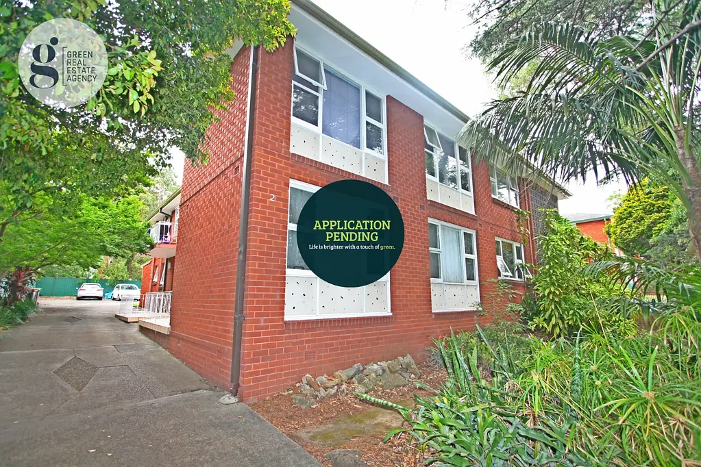 Sweet 1 Bedroom Home! Walk to Everything!