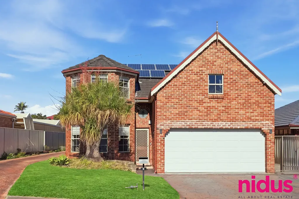 Minchinbury 4 Slaapkamer Spacious Double Storey Family Home – 4 Bedrooms, 3 Bathrooms & Double Garage in the Heart of Minchinbury