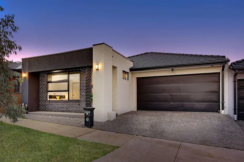 16 Mawson Street, Mickleham, VIC 3064