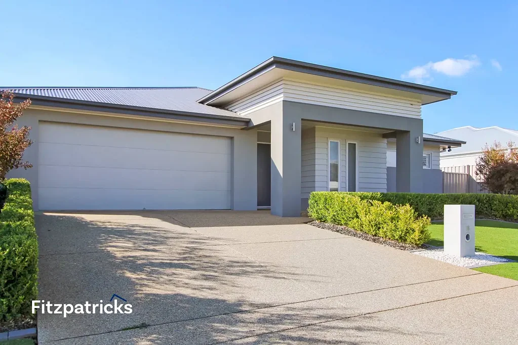 Stylish & Welcoming Home