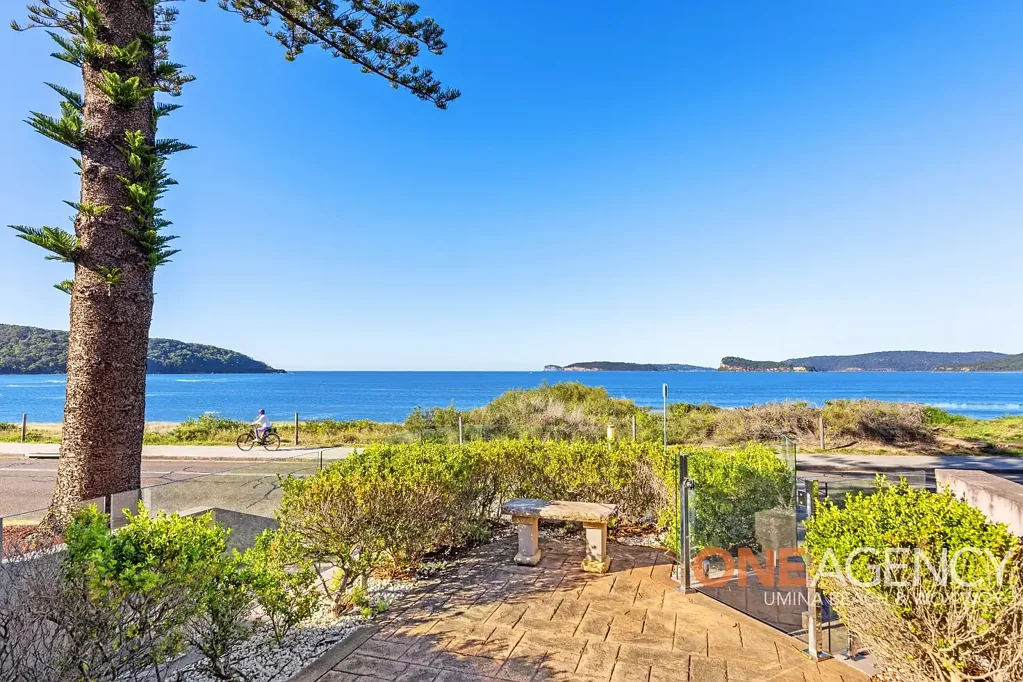 Umina Beach 3chambre BEACHFRONT BEAUTY !