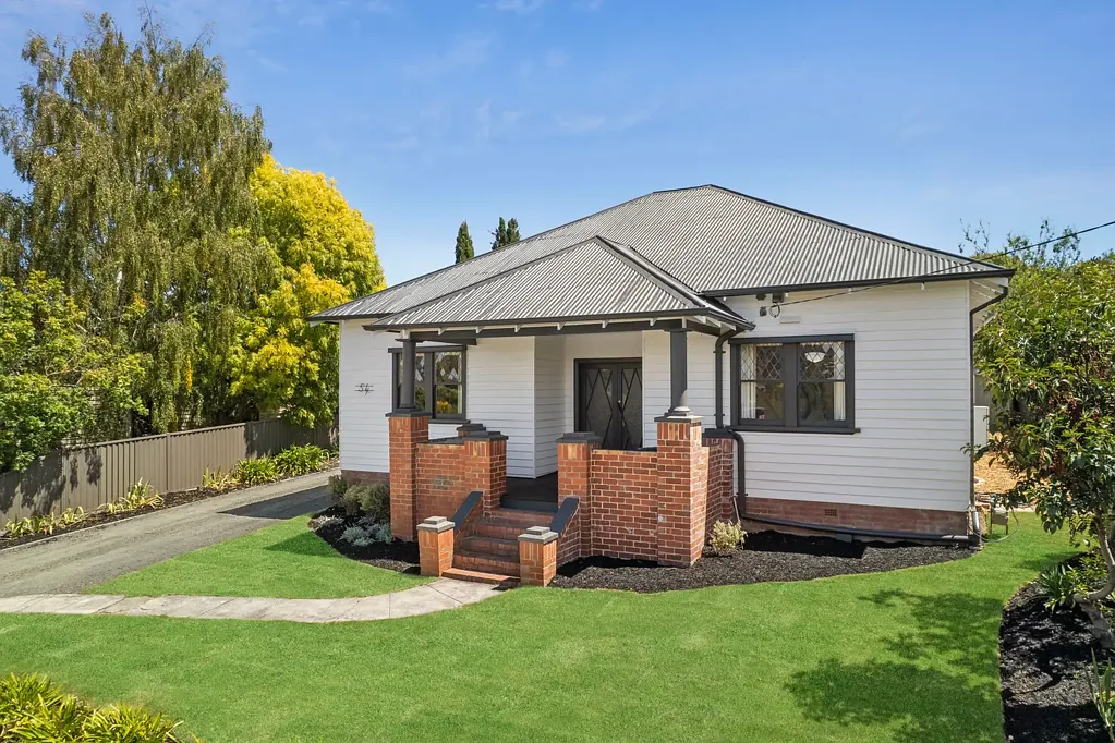 Daylesford 3ห้องนอน Refurbished Country Bungalow with Modern Comfort and Style