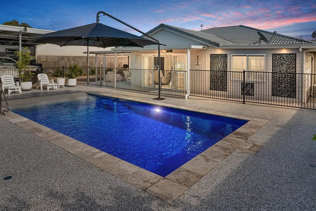Urangan 4房  The Ultimate Lifestyle Property!