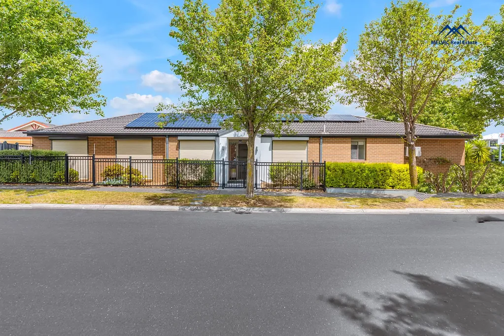 64 Ridgemont Drive, Berwick, VIC 3806