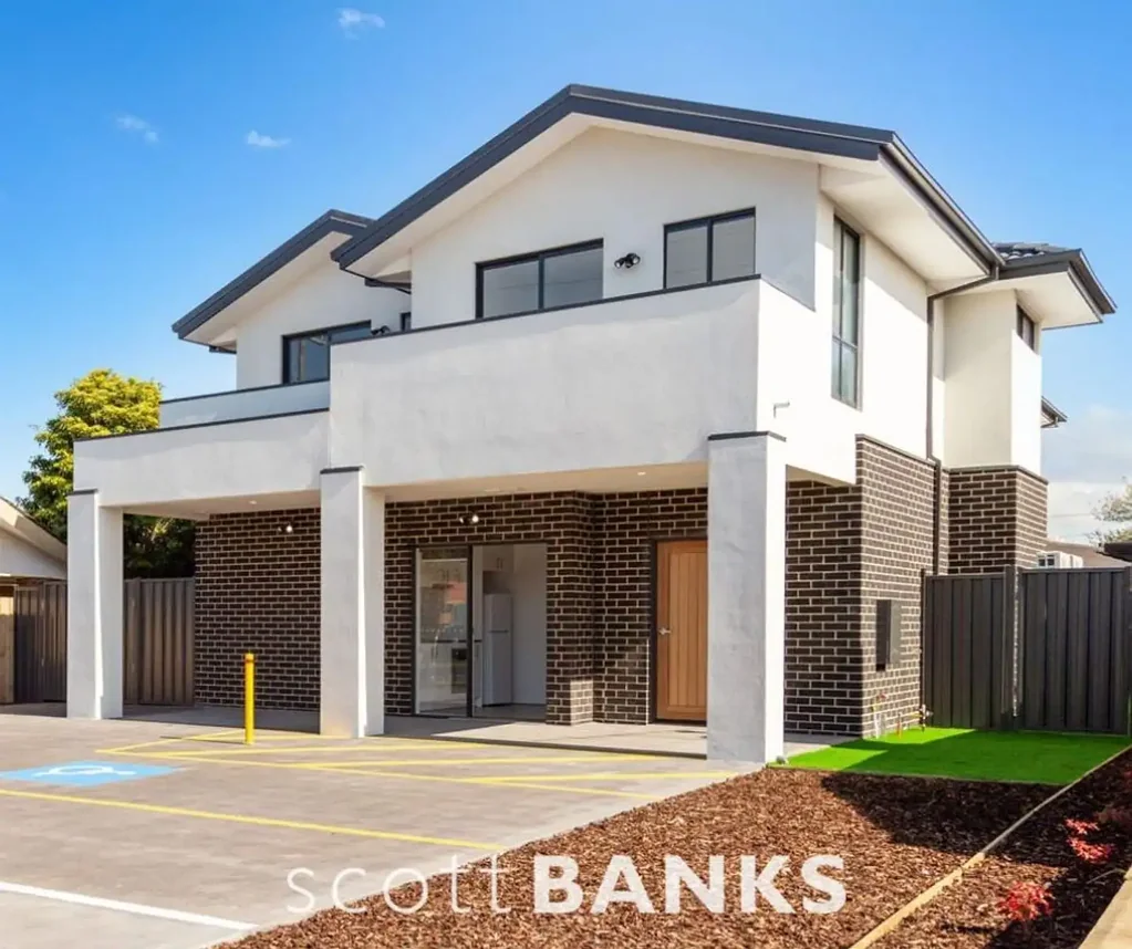 Suite 8 - Includes furniture, utilities and free internet - O&apos;Neils Road Residences