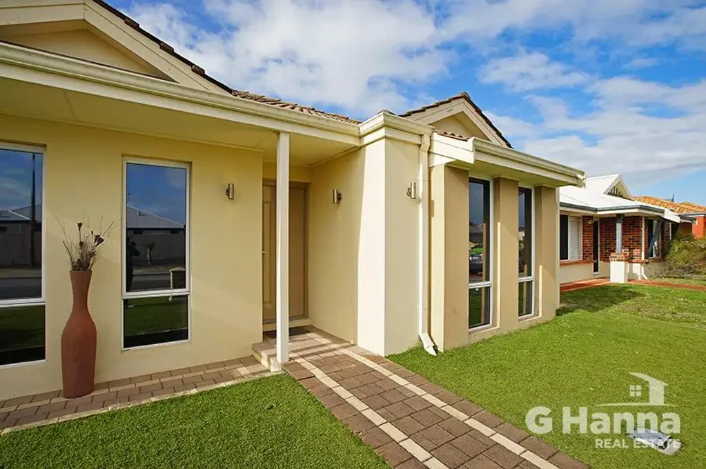 Canning Vale 3房  Spacious, Modern & Exceptionally Convenient Family Living
