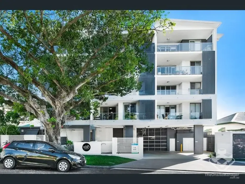 1 Bed plus Storeroom, Unbeatable Location, Walking distance to Transport and Shops in this leafy pocket of Lutwyche.