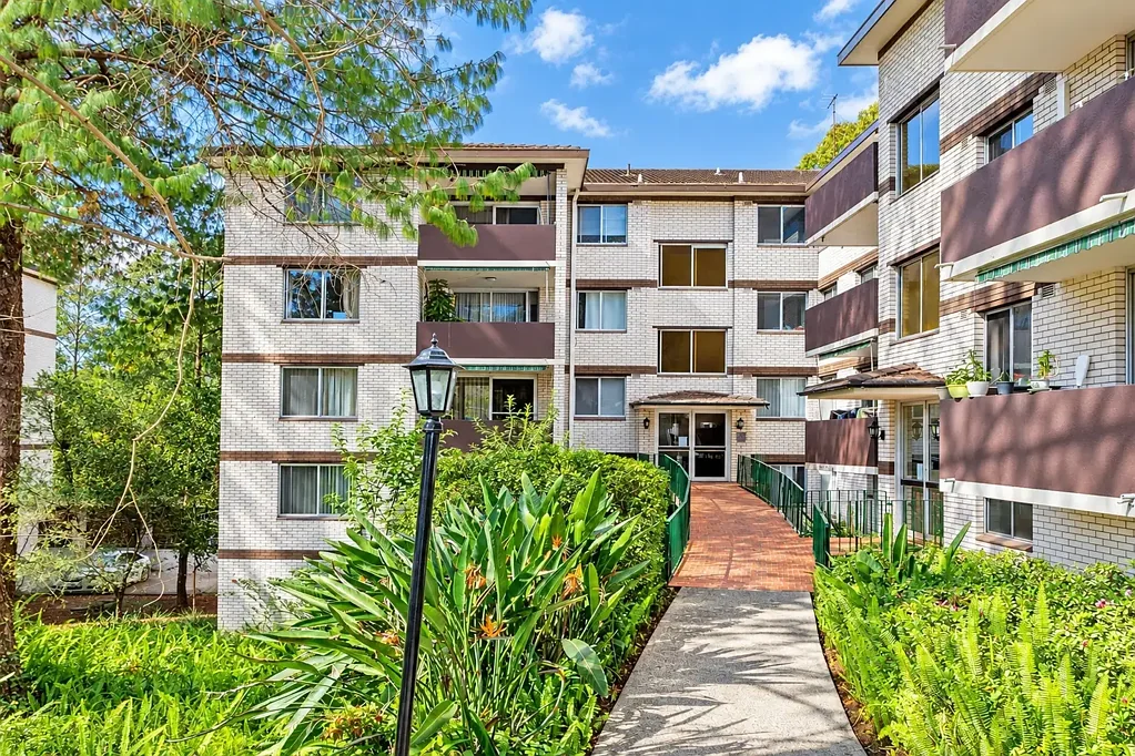 Oversized Three-Bedroom Apartment | Lock-Up Garage | Walk to Epping Station