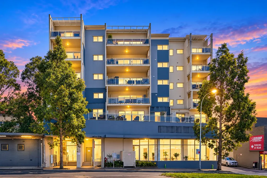 Yagoona 2कमरा Spacious North Facing Two-Bedroom Apartment with Dual Balconies & District Views