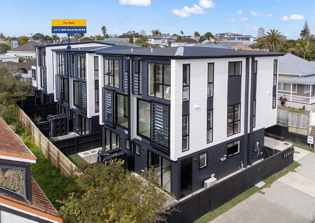 Avondale 4chambre Stylish Living, Prime Avondale Location!