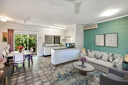 56/2-6 Lake Placid Road, Caravonica