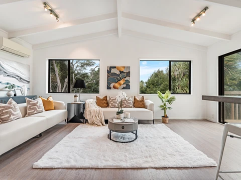 2/104 Ocean View Road, Hillcrest, North Shore City, Auckland