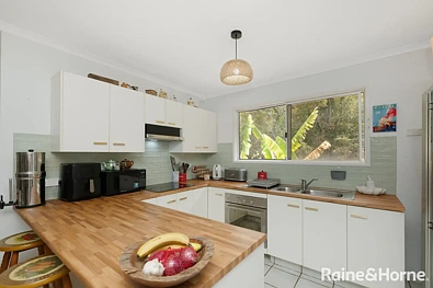ਰਸੋਈ - 8/7-9 Rheuben Terrace, Arcadia, QLD 4819