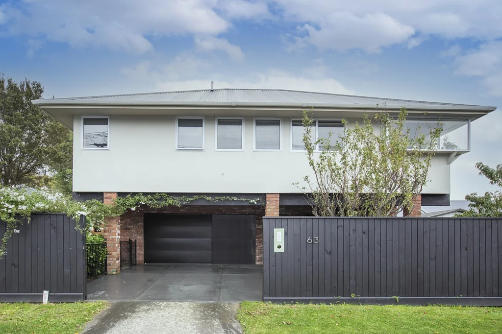 Modern Living with a View Ã¢ÂÂ Cashmere Hills at Your Doorstep