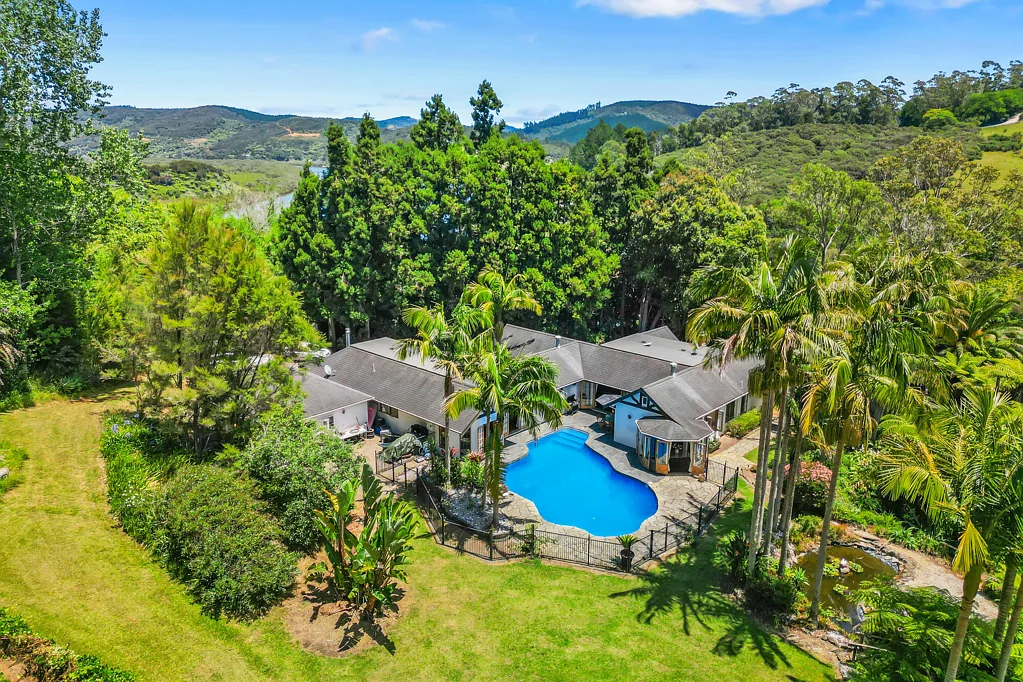 Mangonui 3 Slaapkamer Rare harbourside estate