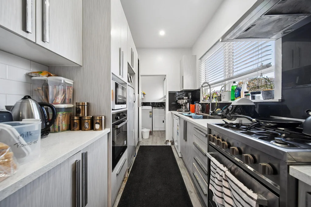Manurewa East 3 Slaapkamer MUST BE SOLD - OWNER MUST SELL ON AUCTION DAY!