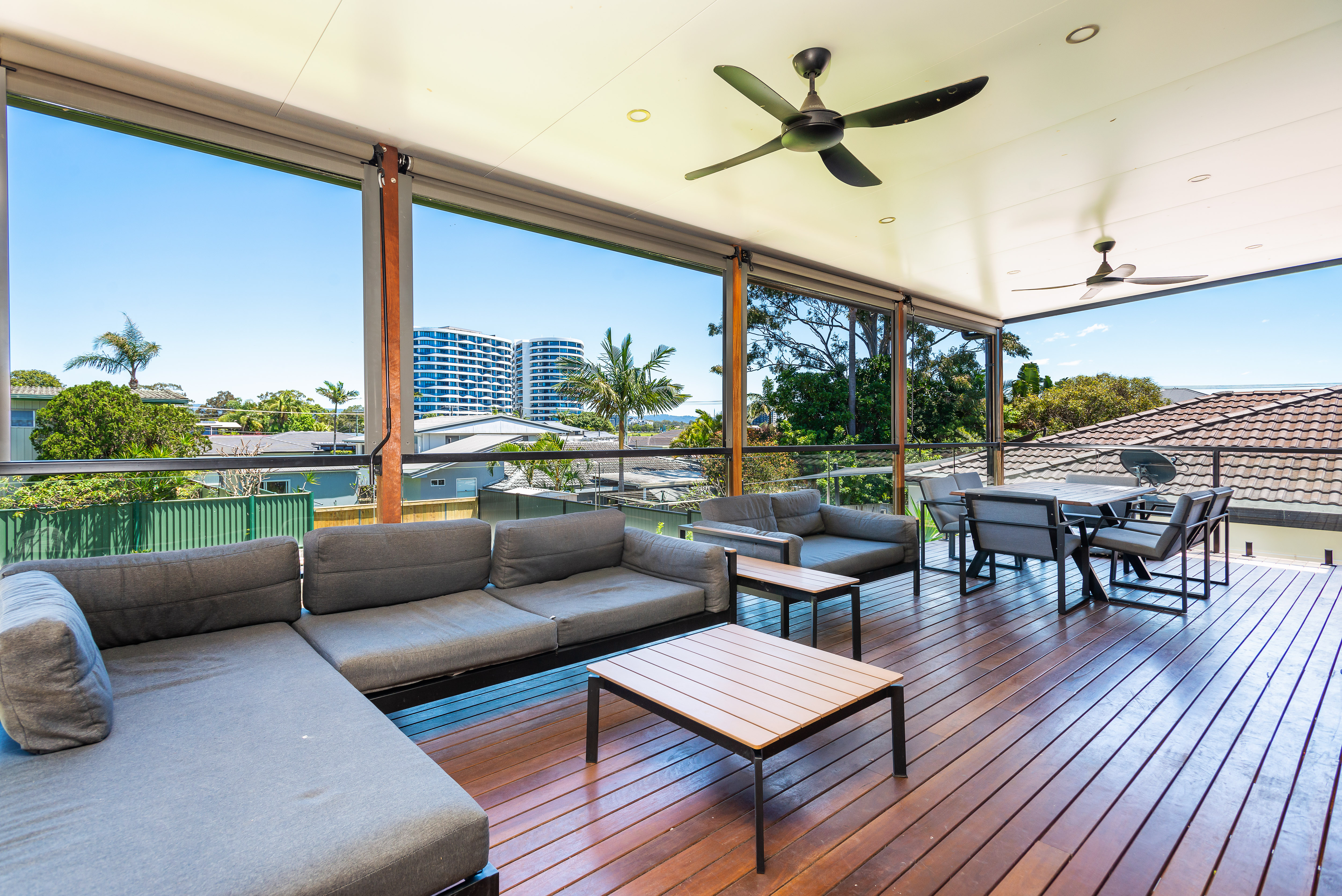 38 ASHBOURNE TCE, BIGGERA WATERS QLD 4216, 0 Bedrooms, 0 Bathrooms, House