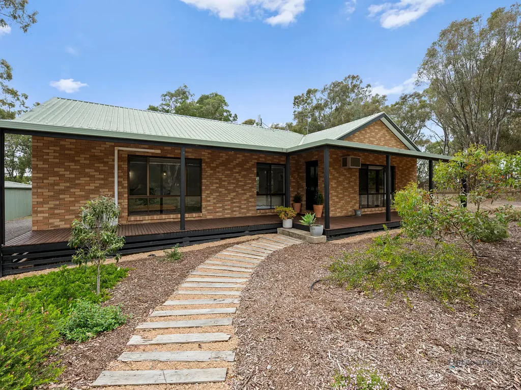Longwood East Functional Lifestyle Property - Perfect for Horses, Gardening & Rural Living