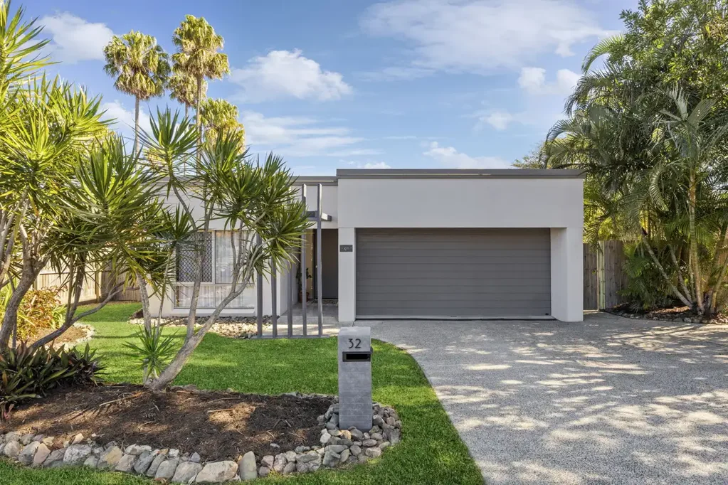 Mooloolaba 4房  Contemporary Living, Beautifully Connected in Mooloolaba