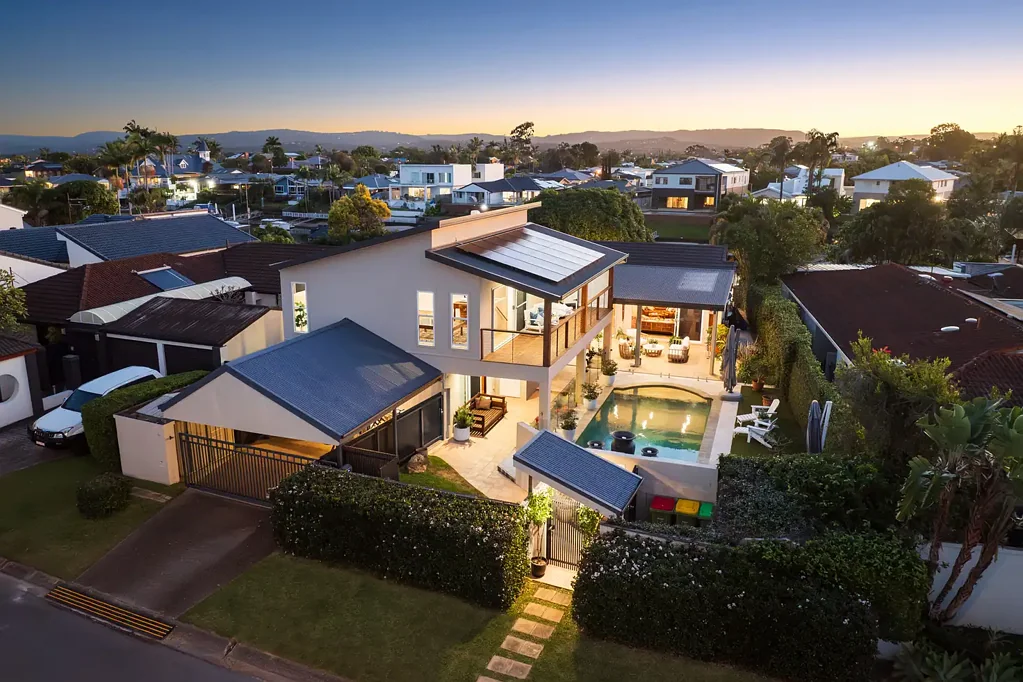 Benowa 4Habitaciones The Ultimate Waterfront Entertainer in Benowa