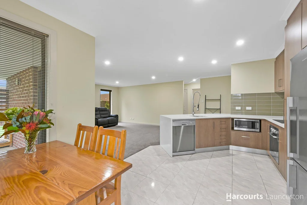 1/5 Simmons Street, Carrick, TAS 7291