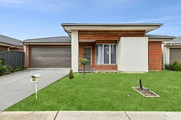 44 Golden Wattle Way, Harkness