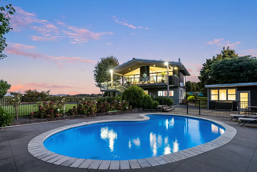 Te Puna  Incomes and Lifestyle Rolled Into One