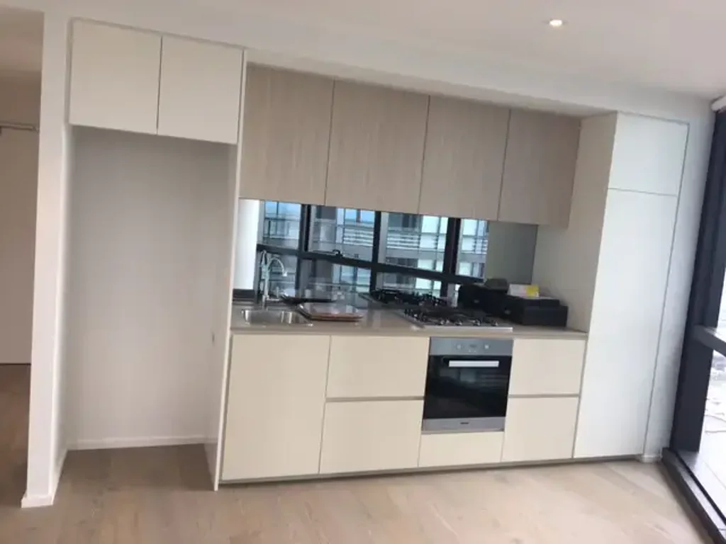 1 bedroom apartment with views that will take your breath away!