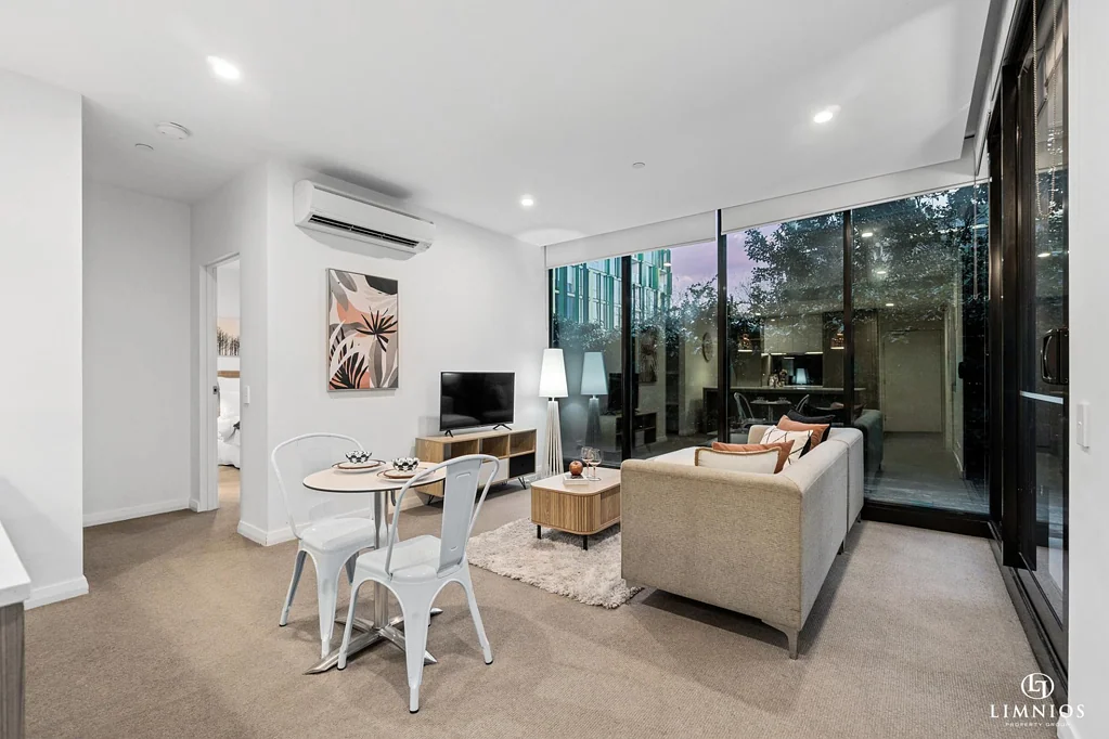 211/8 Tassels Place, Innaloo, WA 6018
