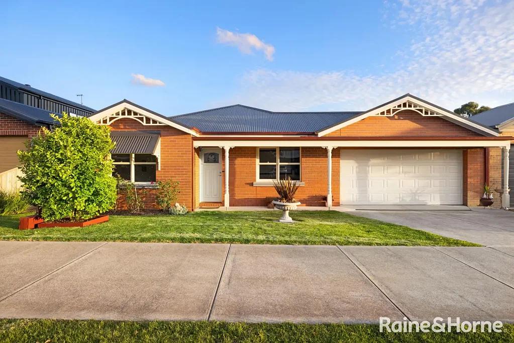 Gisborne 4部屋 Stunning Family Home in Prime Location - A Must-See!