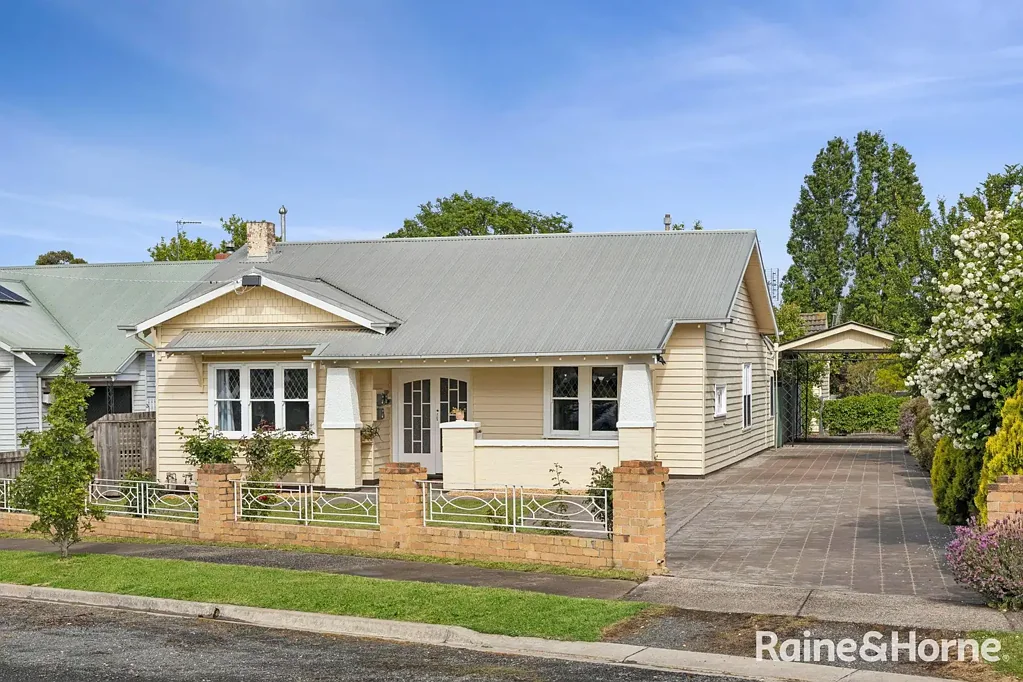 5 New Street, Kyneton, VIC 3444