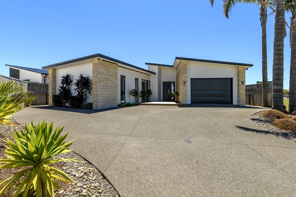 Papamoa 3房  Never Lived In. Never Looked Better.