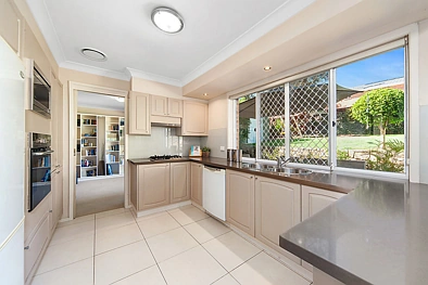 8 Odney Place, Castle Hill, NSW 2154, 5 phòng ngủ, 2 phòng tắm, House