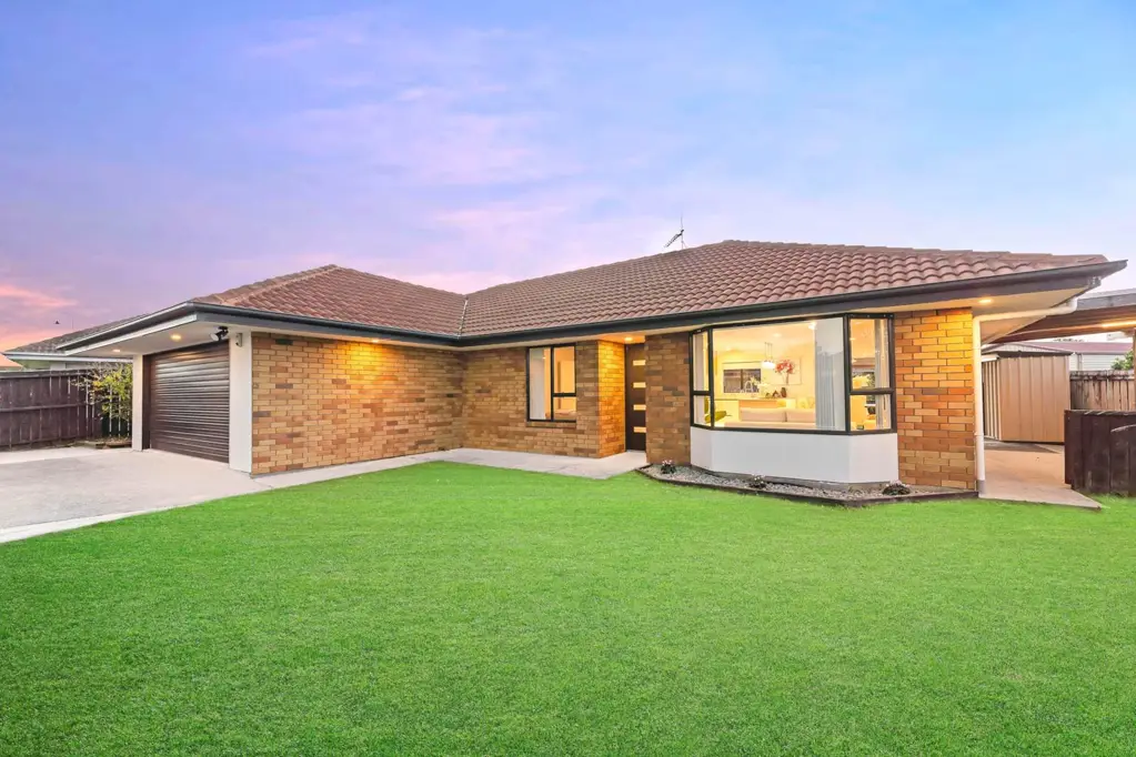 Flat Bush 3ਬੈੱਡਰੂਮ FULLY RENOVATED - BRICK & TILE