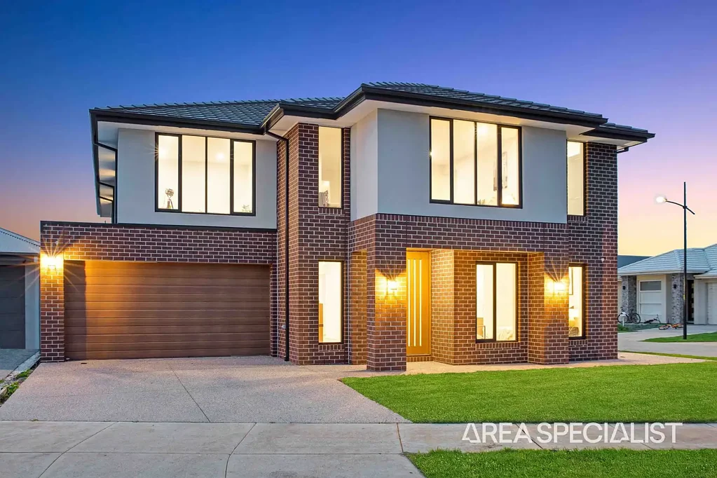 Deanside 5غرفة نوم Henley-Built Family Showpiece with 7-Star Energy Rating, Solar Battery & Expansive Backyard