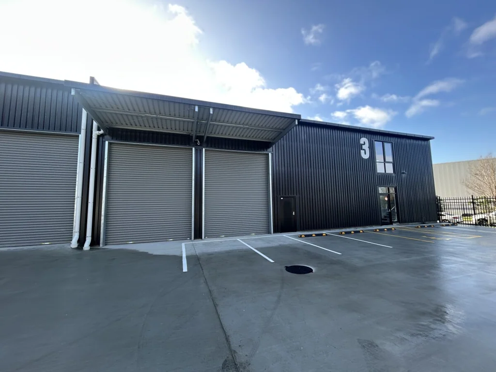Mangere Roadfront Unit – Ready to Go!