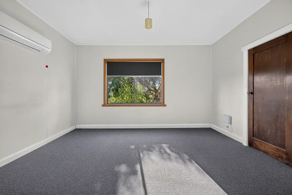 Three-Bedroom Home in Mowbray