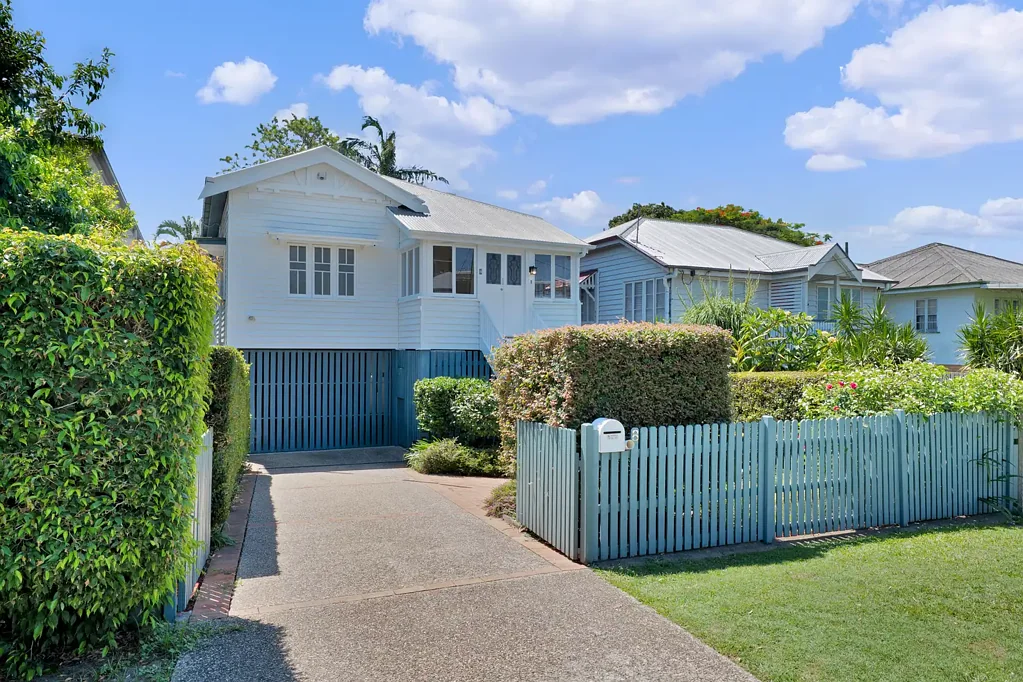 Charming Queenslander with Flexible Dual-Living Options - Lawn and Garden Maintenance Included!