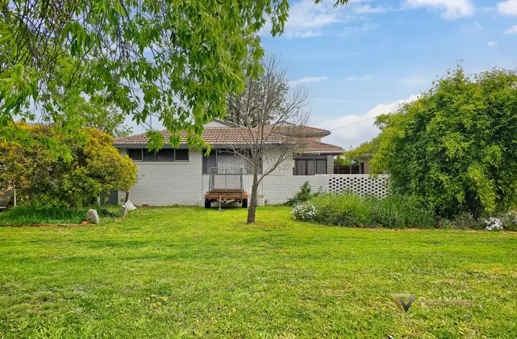 7 Brolga Crescent, Tamworth, NSW 2340