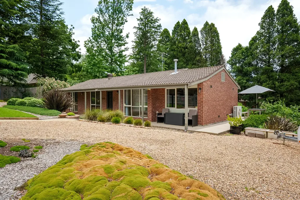 18 Watkins Road, Leura, NSW 2780