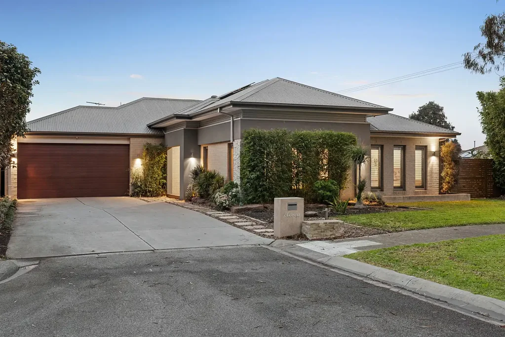 Pakenham 4房 地理位置、奢华与生活方式：完美的 Heritage Springs 三重奏 LOCATION, LUXURY & LIFESTYLE: The Perfect Heritage Springs Trifecta