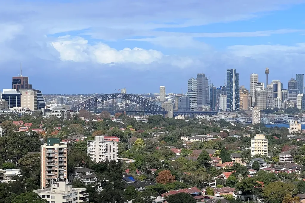 North Facing luxury two bedroom with Harbour Bridge View