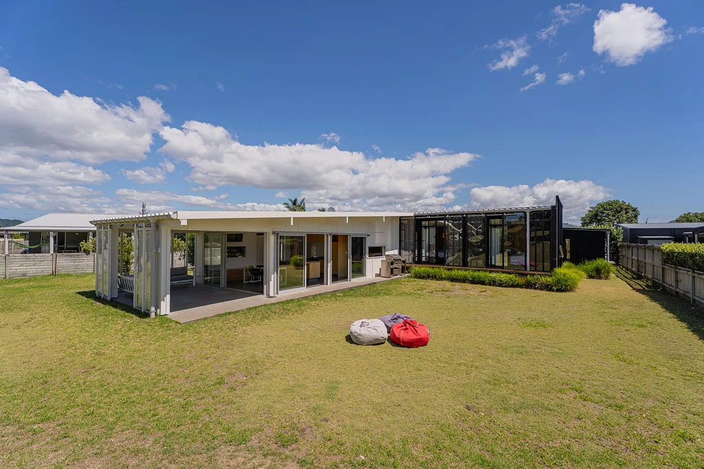 Matarangi 3 Slaapkamer MODERN GOLF FRONT